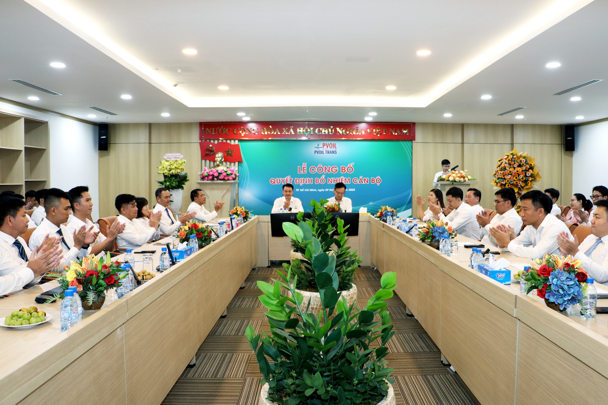 PVOIL TRANS tổ chức thành công Lễ công bố Quyết định bổ nhiệm cán bộ và Hội nghị Sơ kết hoạt động SXKD 9 tháng đầu năm 2025